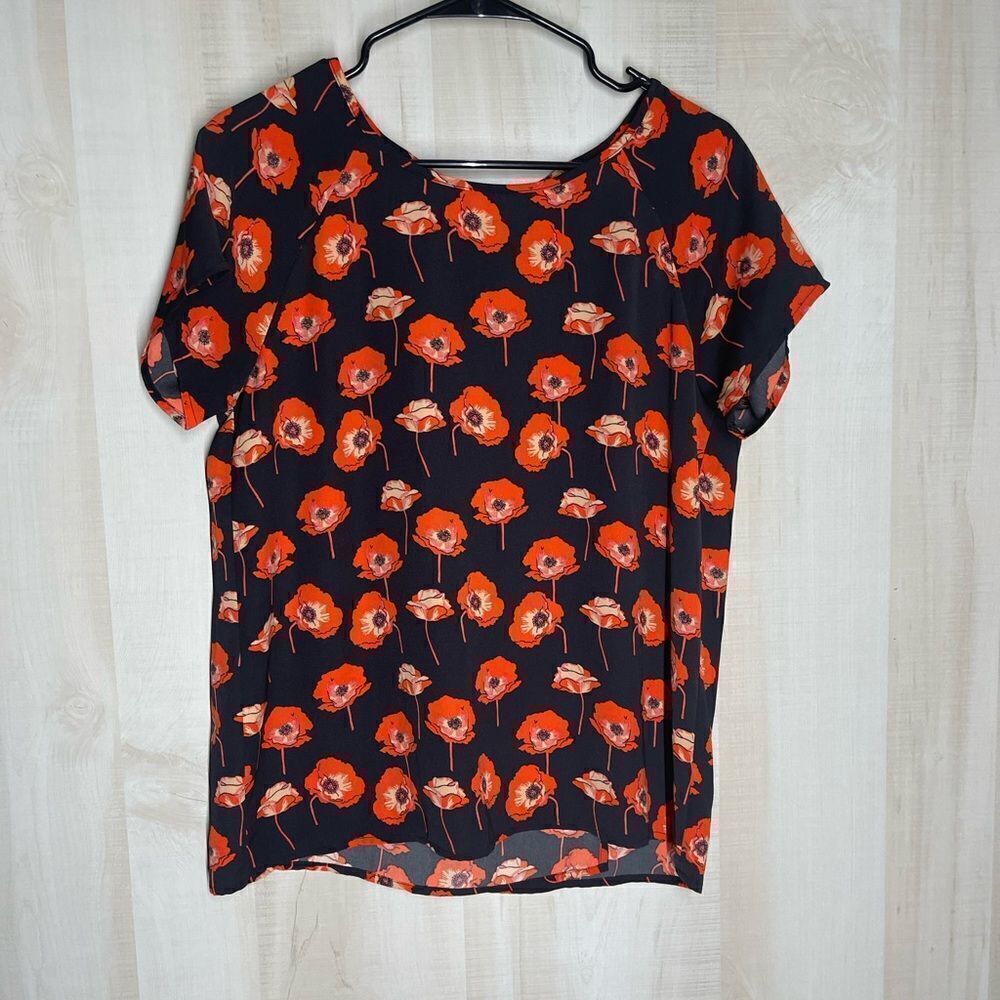 CABi navy and orange floral‎ short sleeve top, size small - Picture 2 of 14